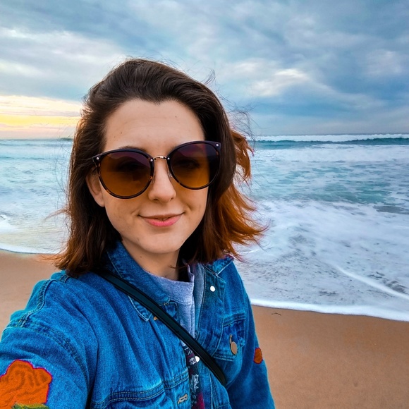 Meet your Posher, Riannon - Picture 1 of 1